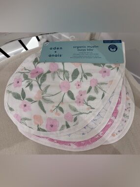 🤍 NWT Organic Muslin Cotton Aden + Anais Classic Burpy Bib (2 Pack)